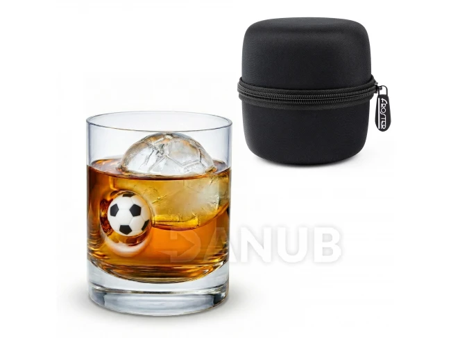 Whiskys pohár futball labdával